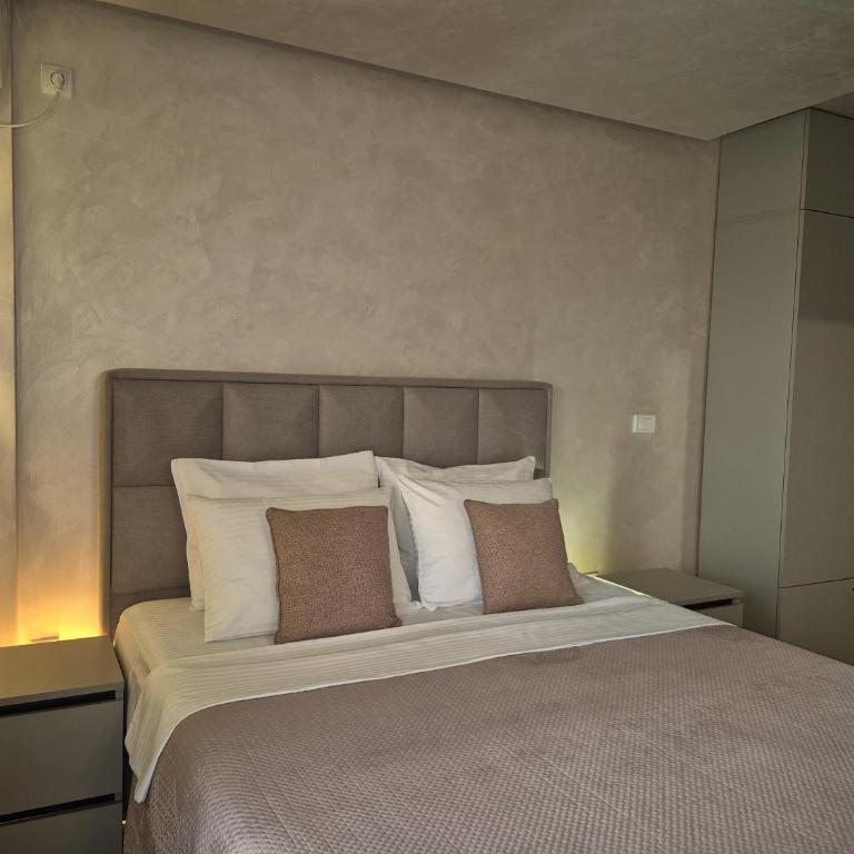 Elia - One-Bedroom Apartment - 25