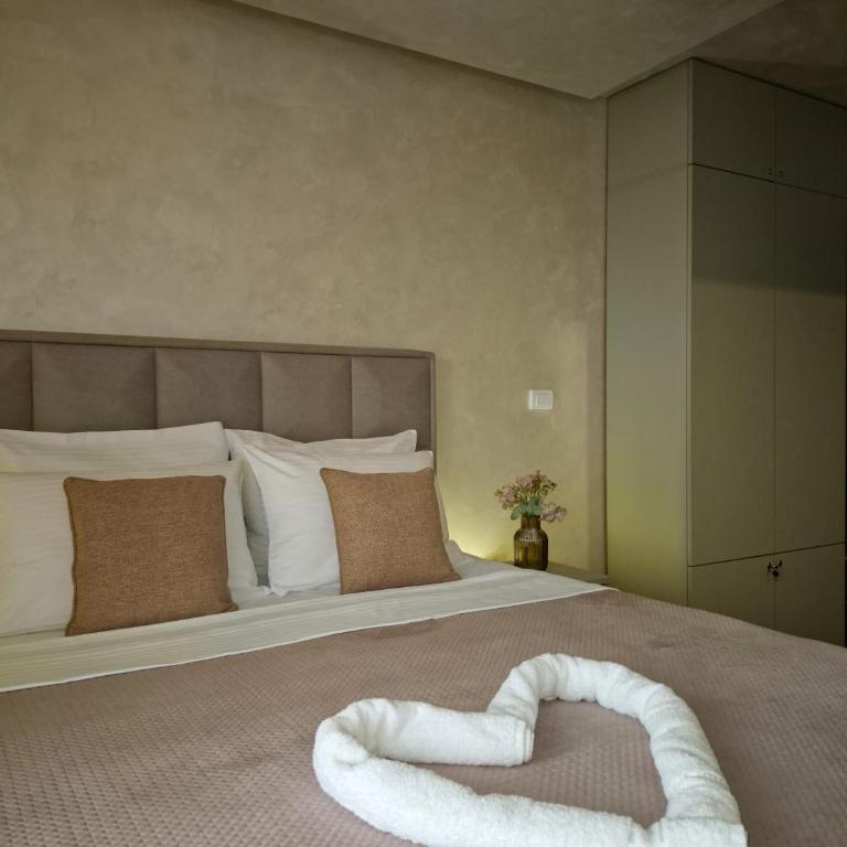 Elia - One-Bedroom Apartment - 10
