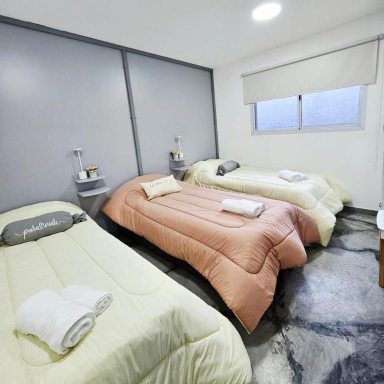 Estancia La Diana - Hostería Urbana - Habitación Familiar con baño compartido - 1
