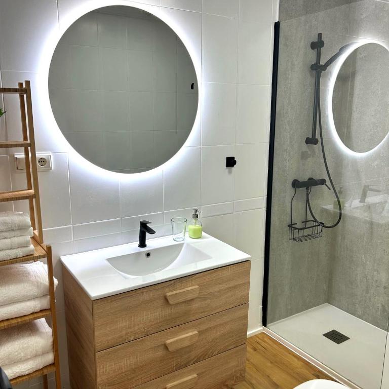 Ático con terraza cerca del mar los Boliches - Two-Bedroom Apartment - 22