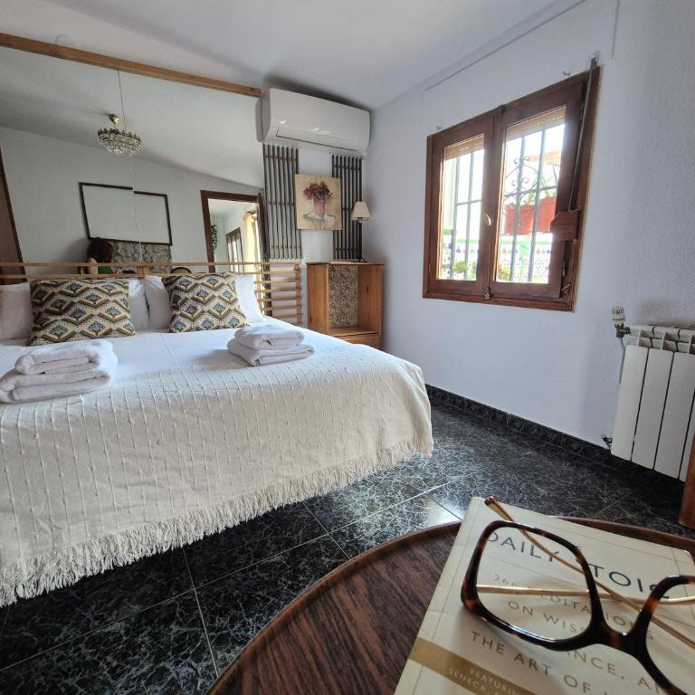 Ático Vintage con terraza en Madrid centro - Two-Bedroom Apartment - 21