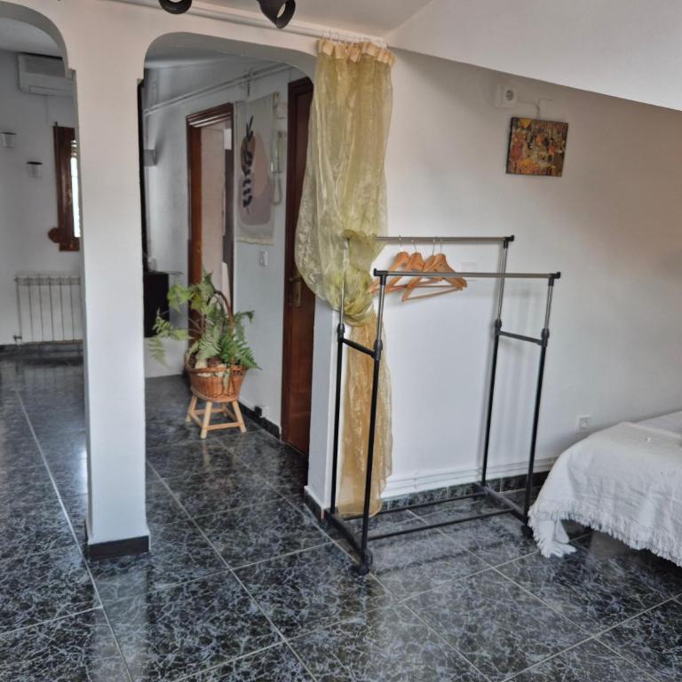 Ático Vintage con terraza en Madrid centro - Two-Bedroom Apartment - 23