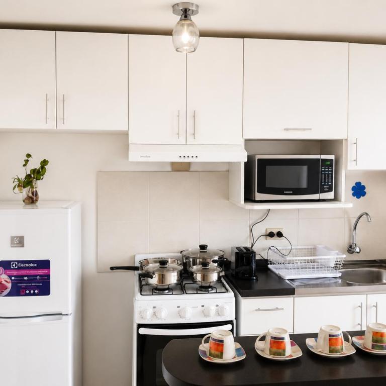 Modern & Comfortable near Town Lima - Three-Bedroom Apartment - 11