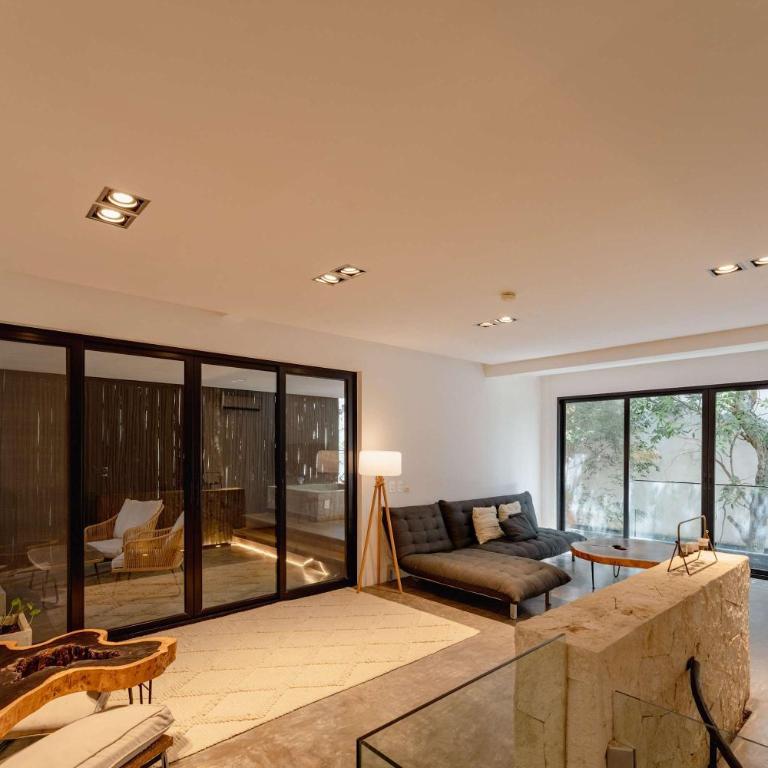 Stylish 3BR Retreat in Serene Luxury Setting - Apartamento - 2
