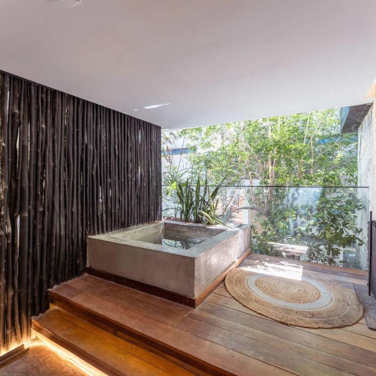 Stylish 3BR Retreat in Serene Luxury Setting - Apartamento - 3