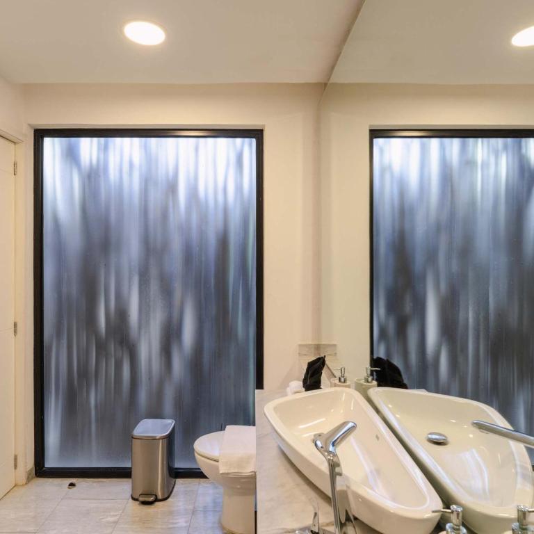 Stylish 3BR Retreat in Serene Luxury Setting - Apartamento - 43