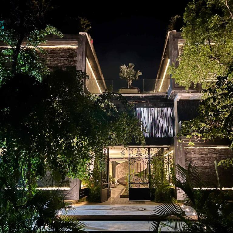 Stylish 3BR Retreat in Serene Luxury Setting - Apartamento - 53