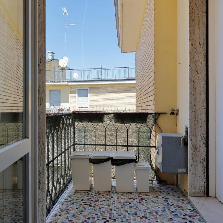 Garage Privato - Appartamento Nuovo Modena Centro - Appartamento con 2 Camere da Letto - 15