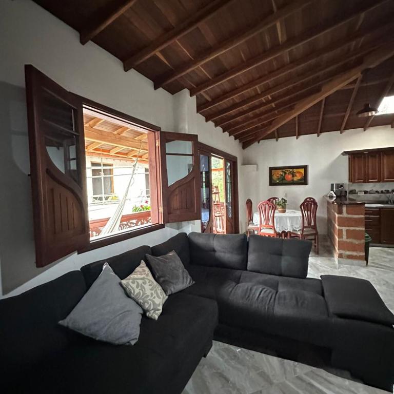 Apartamento amplio con balcón en Jardín, Antioquia - Apartamento de 3 dormitorios con balcón - 32