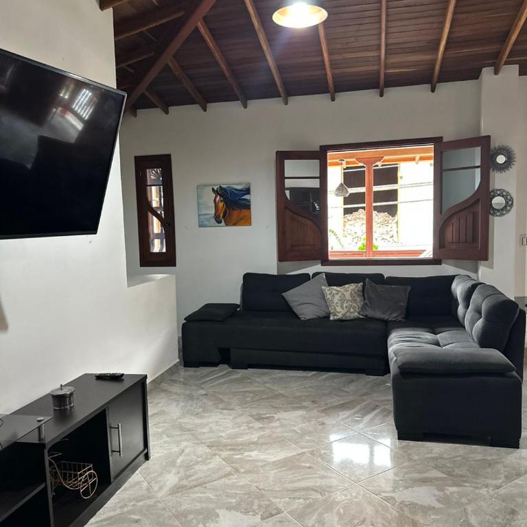 Apartamento amplio con balcón en Jardín, Antioquia - Apartamento de 3 dormitorios con balcón - 34