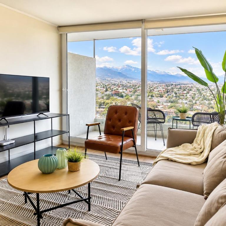 Vista Cordillera Piso 15 , Parking, Metro y Mall Plaza Egaña, Fast WIFI - Apartamento Deluxe de 2 dormitorios con balcón - 4