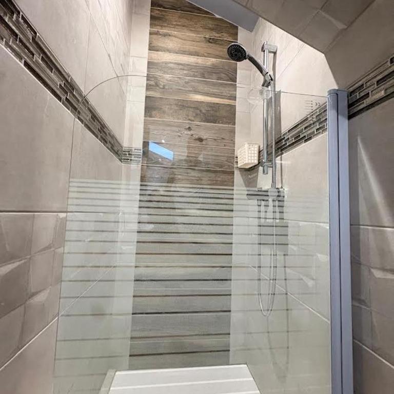 Sci ZLR - Four-Bedroom Apartment - 15
