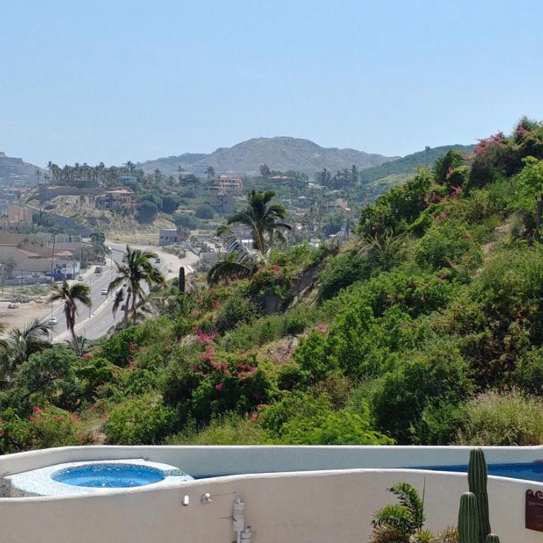 OCEAN VIEW Walk to Beach WIFI - One-Bedroom Apartment - 19
