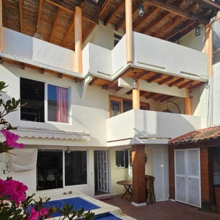 House downtown 4bedrooms, 3Bathrooms, with pool, jacuzzi and views - Apartamento - 2
