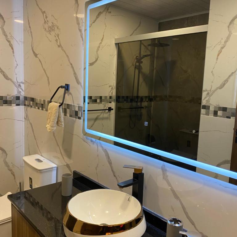 Apartamento céntrico y lujoso - Apartamento Premium de 3 dormitorios con balcón - 2