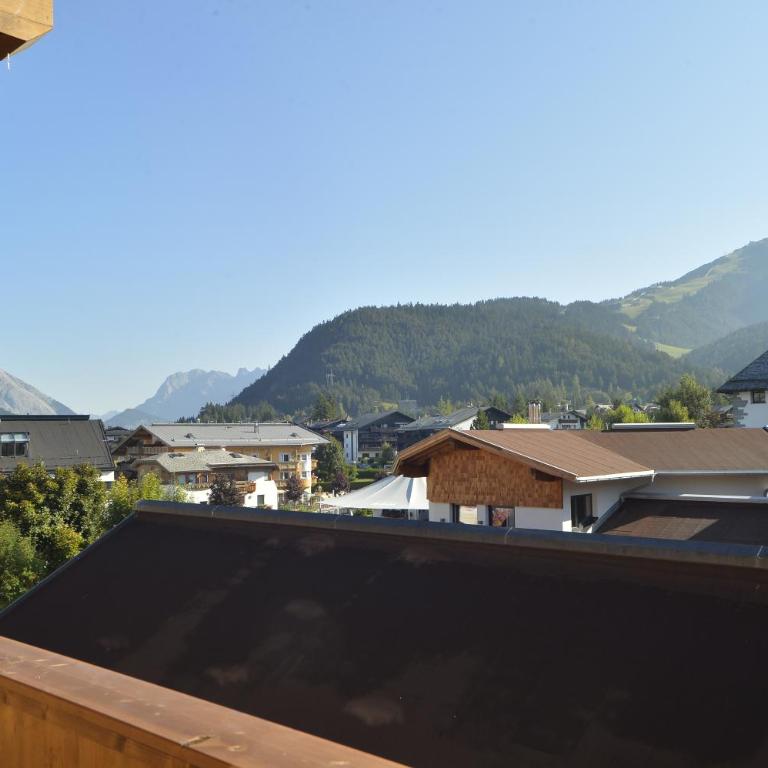 Tiroler Weinstube - Deluxe Apartment mit Balkon - 2