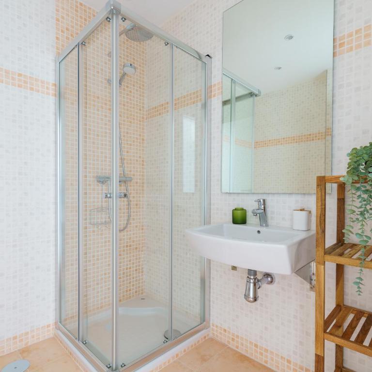 Luxe Golf & Family House Escape - Happy Rentals - Casa - 25