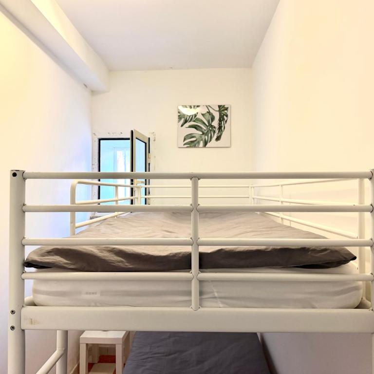 All'ombra della Torre - Appartamento con 2 Camere da Letto - 13