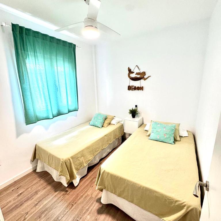 CASA DE DISEÑO EN LA PLAYA. - Casa de 5 dormitorios - 16