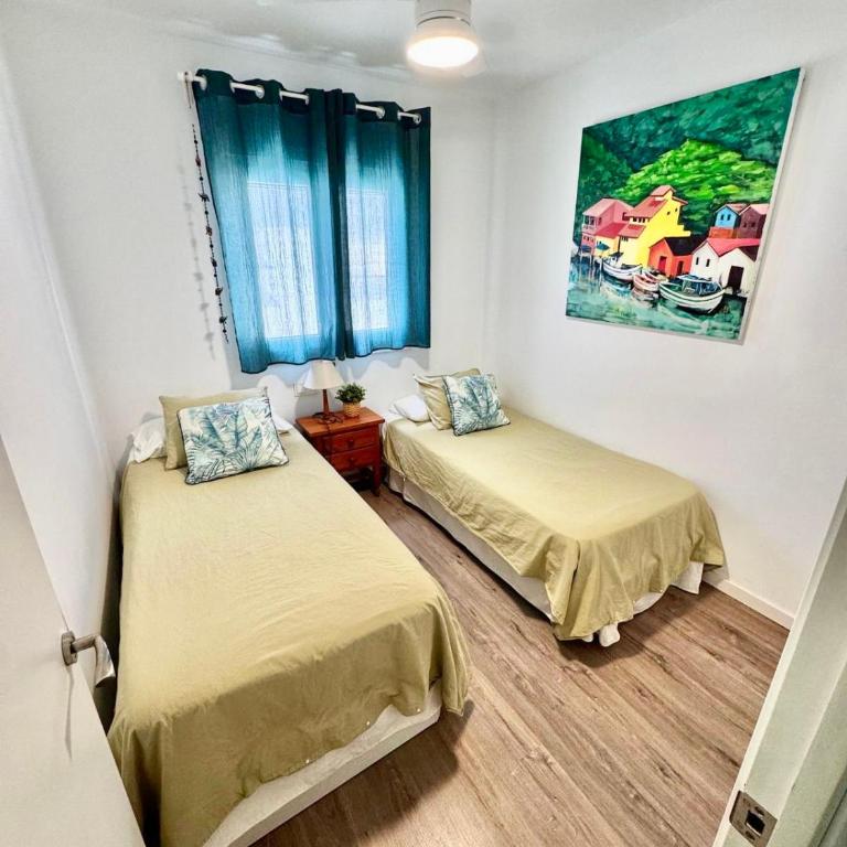 CASA DE DISEÑO EN LA PLAYA. - Casa de 5 dormitorios - 14