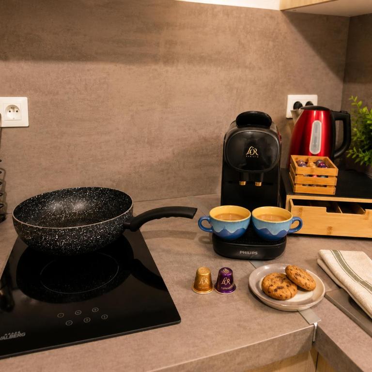 Le nid des Bains - Climatisé - Piscine partagée - Appartement 1 Chambre avec Balcon et Vue sur les Montagnes - 7
