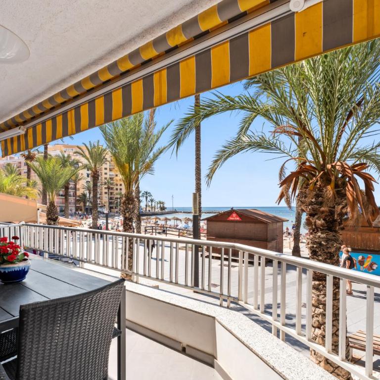 Mtsrat2 - Two-Bedroom Deluxe Apartment with Ocean View - 1