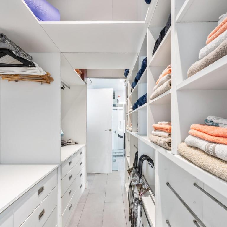 Mtsrat2 - Two-Bedroom Deluxe Apartment with Ocean View - 17