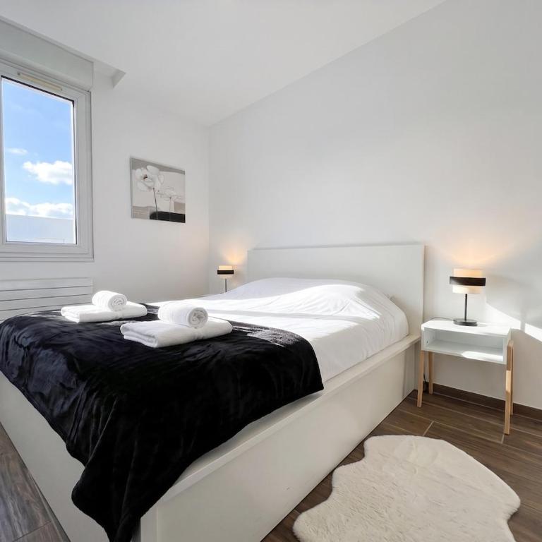 Hincmar Cathedral Quiet Bright Stylish - Appartamento con 2 Camere da Letto - 5