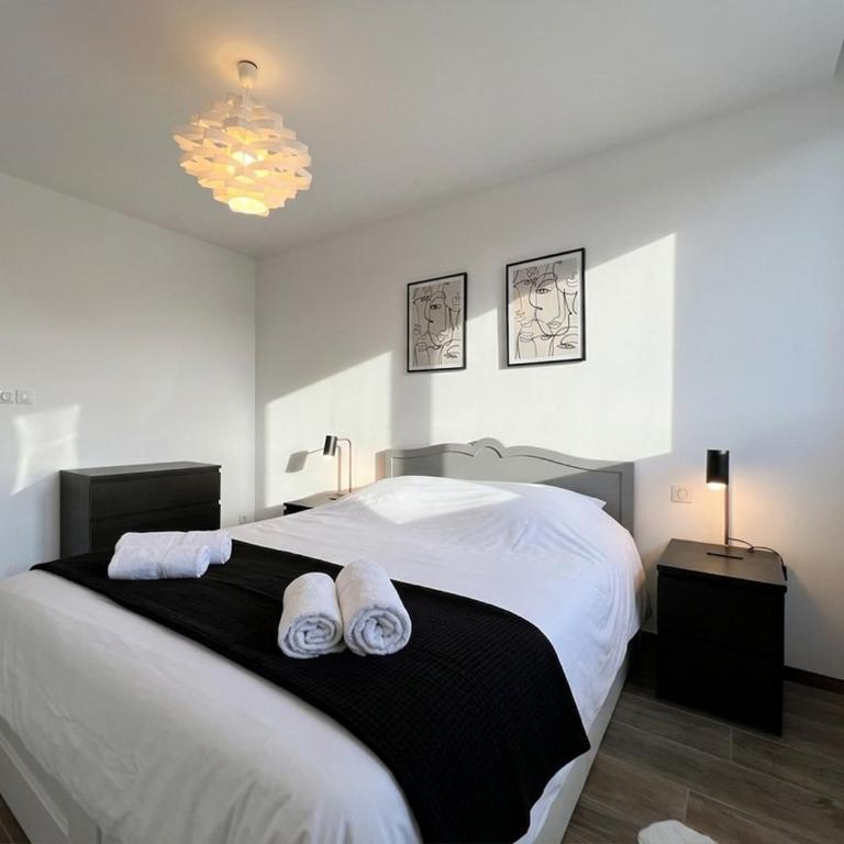 Hincmar Cathedral Quiet Bright Stylish - Appartamento con 2 Camere da Letto - 15