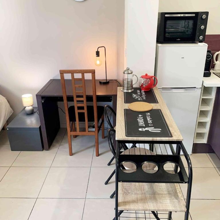Studio COQUELICOT - One-Bedroom Apartment - 6