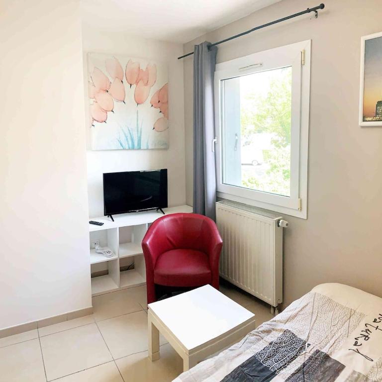 Studio COQUELICOT - One-Bedroom Apartment - 11