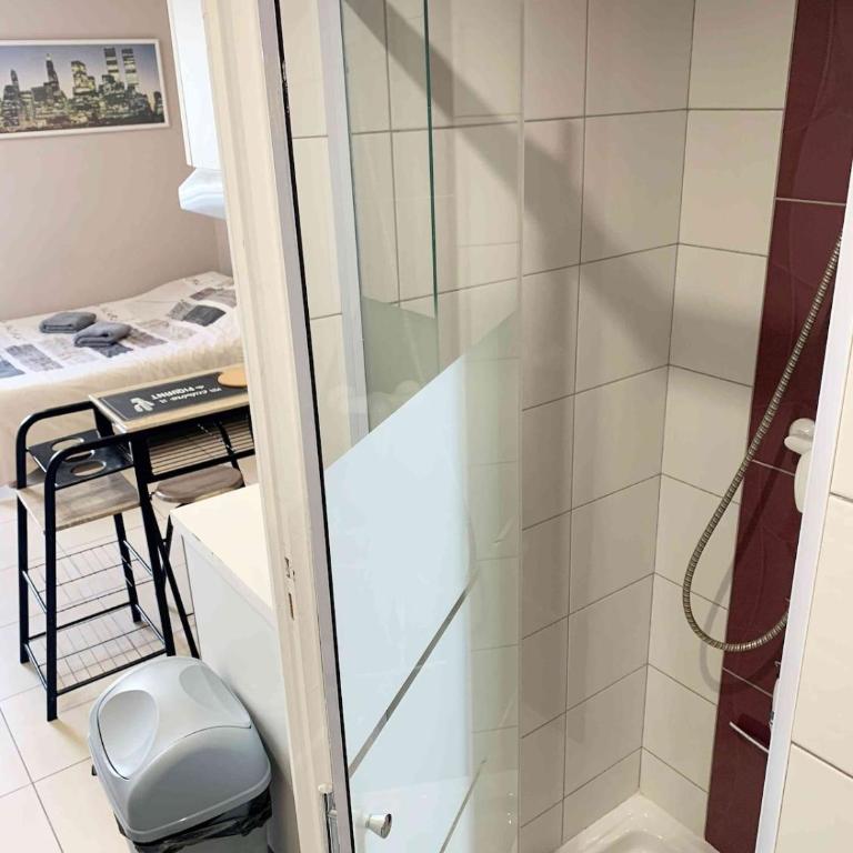 Studio COQUELICOT - One-Bedroom Apartment - 17