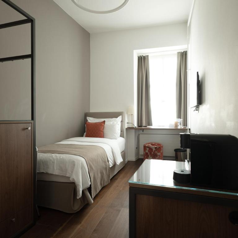 Hotel Des Alpes - Einzelzimmer zur Stadtseite - 7 m² - 11
