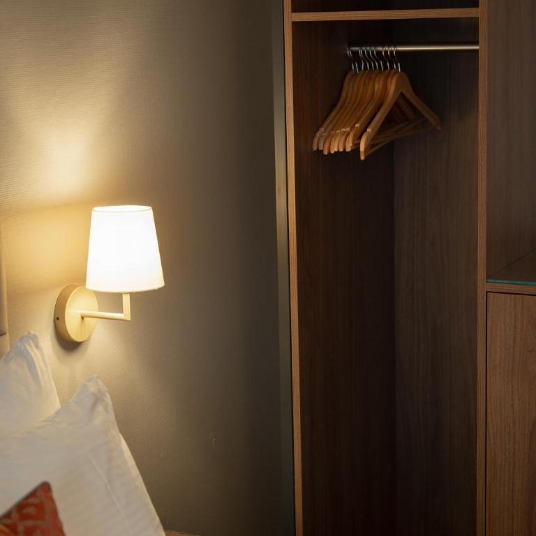 Hotel Des Alpes - Einzelzimmer zur Kapellbrücke - 9 m² - 7