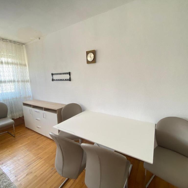 Stilvolle 3-Zimmer-Wohnung in Nürnberg - Apartamento de 2 dormitorios - 8