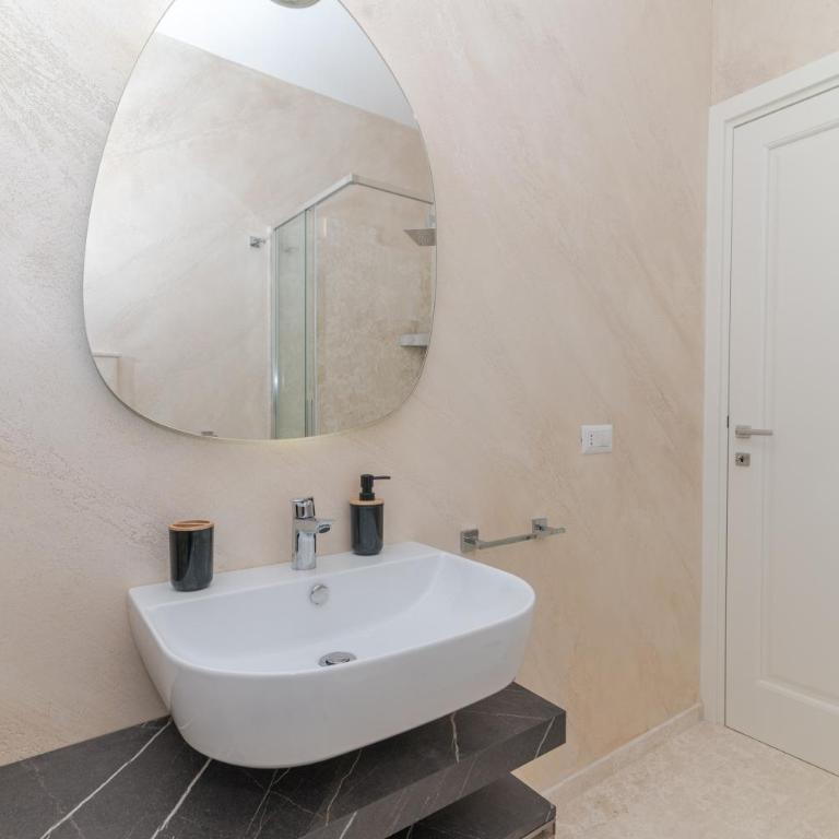 Siren's Cove Retreat - Appartamento Deluxe con 2 Camere da Letto e Vista Giardino - 13