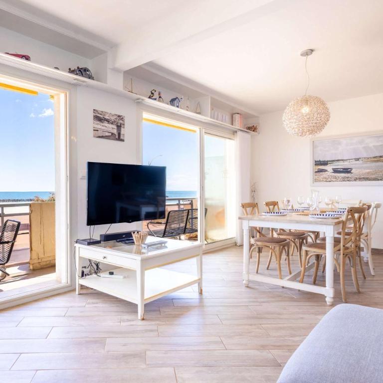 Valras-Loc Sablon - T4 Front de Mer avec Balcon - Apartment with View - 12