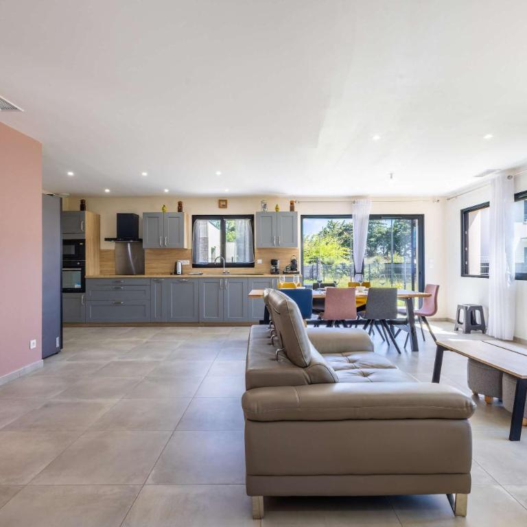 Sublime villa neuve proche de la plage - Villa - 14