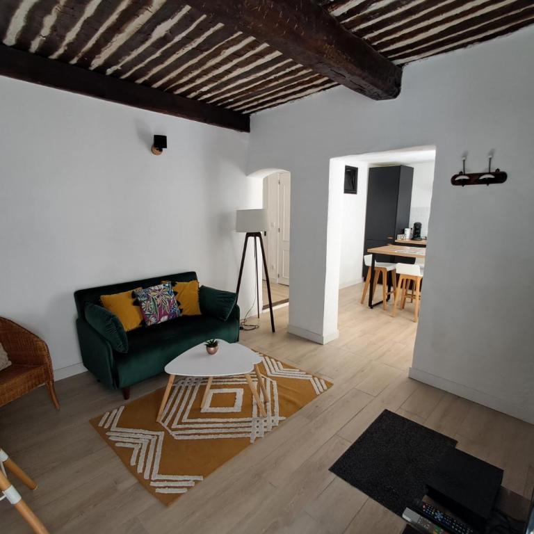 Près de la place du village appartement rénové lumineux et calme - Appartamento con 1 Camera da Letto - 7
