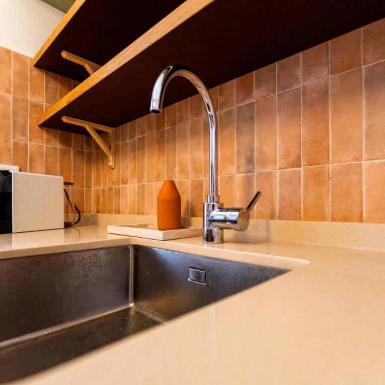 Apartamento con estilo a pocos minutos de la playa - Three-Bedroom Apartment - 11