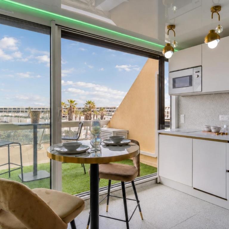 Le Pure Héliopolis - vue mer - Parking - Terrasse - Village Naturiste - Appartamento con 1 Camera da Letto - 9