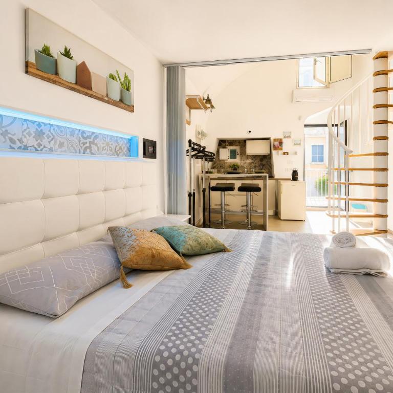 Venti Nodi - Two-Bedroom Deluxe Apartment with Balcony - 13