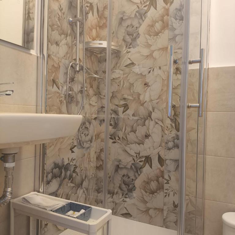 dante 55 - Camera Matrimoniale con Bagno Privato - 8