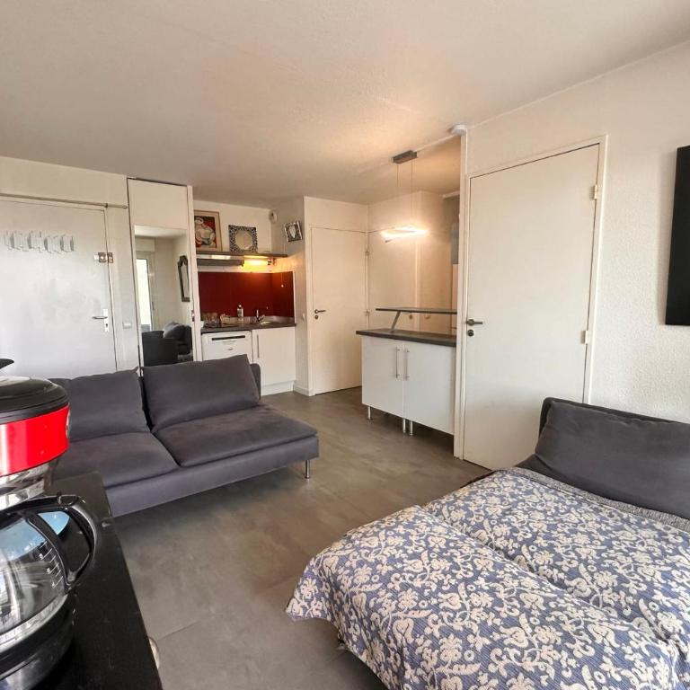L'Elysée - P2 avec parking proche de la plage - Apartment - 6