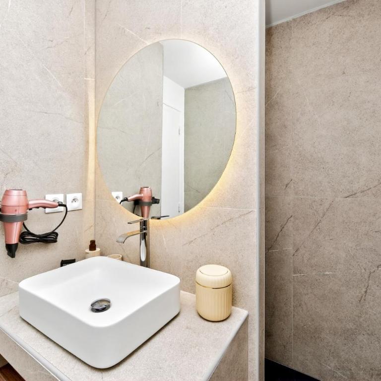 Charmant appart 5 pers - Centre - Climatisé - Two-Bedroom Apartment - 24