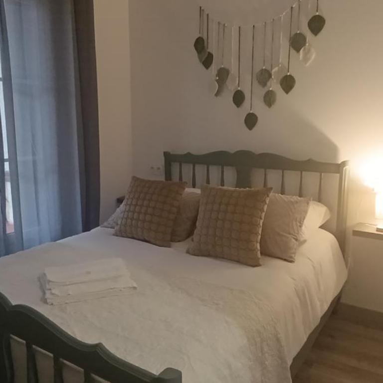 Apt 3, 1er étage, large T2 avec une terrasse commune - Appartement 1 Chambre - 2