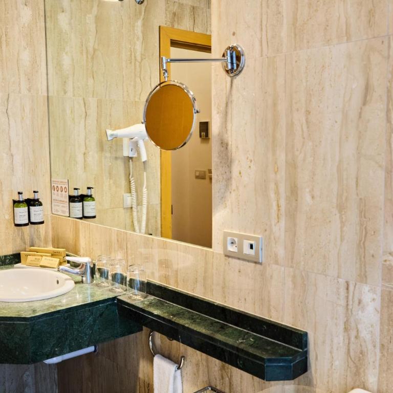 Hotel Bécquer - Habitación Individual Económica - 3