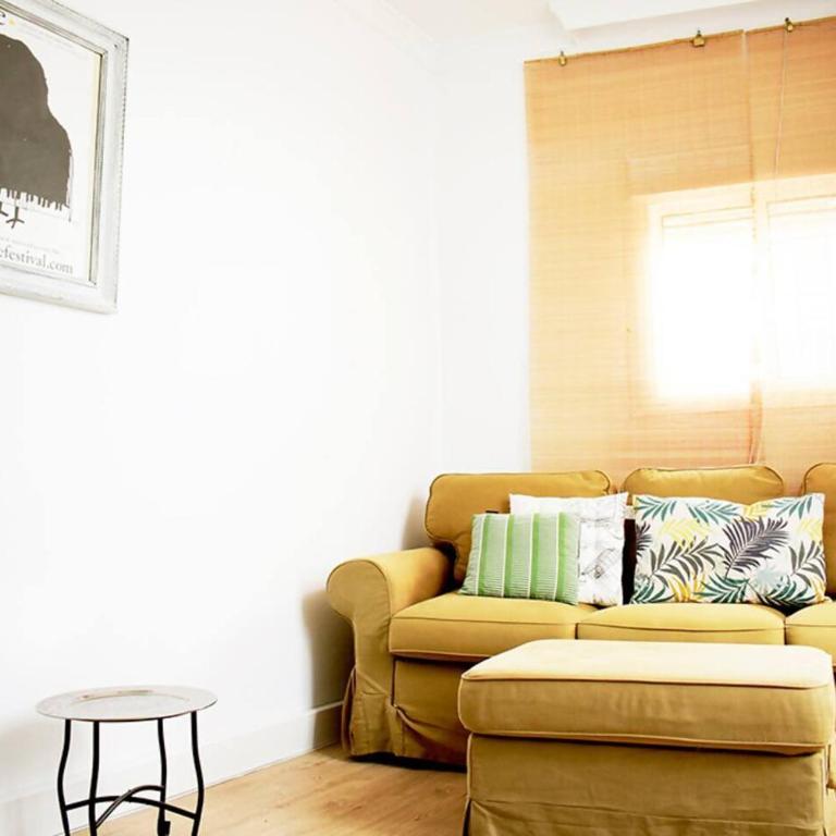 Casa Calma con Patio. A 500 m de Puente Nuevo - Casa con 1 dormitorio - 5