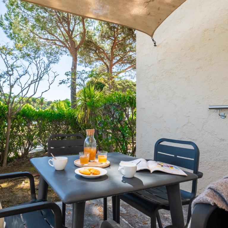 Résidence Pierre & Vacances Les Rives de Cannes Mandelieu - Appartement 1 Chambre Supérieur avec Terrasse (4 Personnes) - Rez-de-Jardin - 4