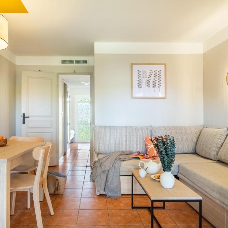 Résidence Pierre & Vacances Les Rives de Cannes Mandelieu - Appartement 1 Chambre Supérieur avec Terrasse ou Balcon (5 Personnes) - 3